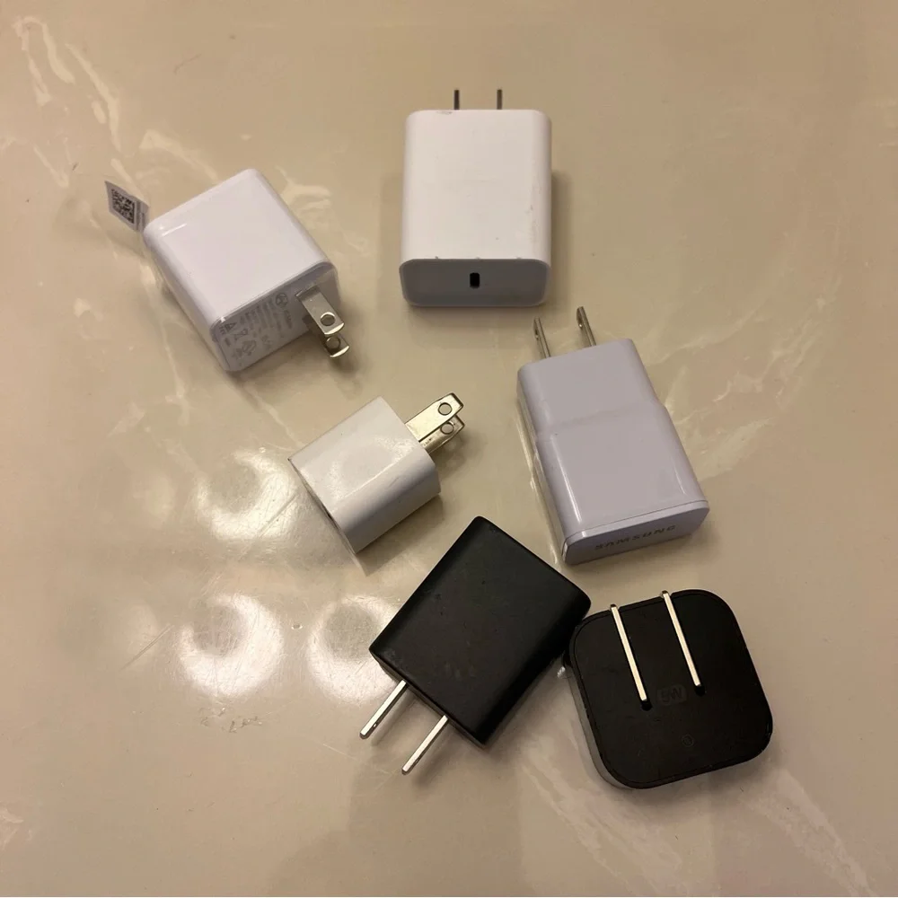 Charger Cubes/blocks (set‎ of 6, Samsung, Amazon)